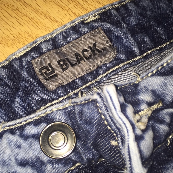 Jeans - Picture 3 of 4